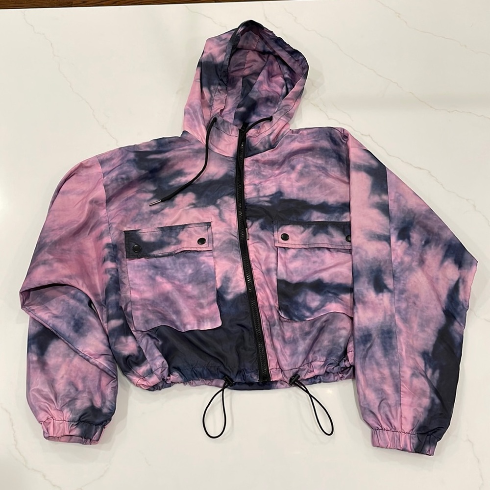 Wild Fable tie-dye cropped windbreaker with drawstring hood woman’s XS